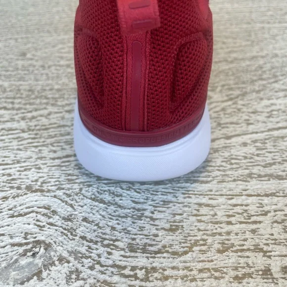 🔥 APL Men's TechLoom Tracer NWT